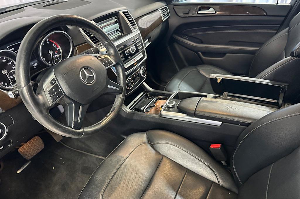 Thumbnail: 2015 Mercedes-Benz M-Class - 9