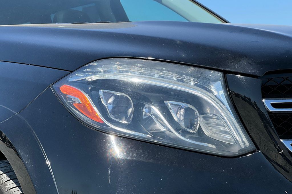 Thumbnail: 2018 Mercedes-Benz GLS - 37