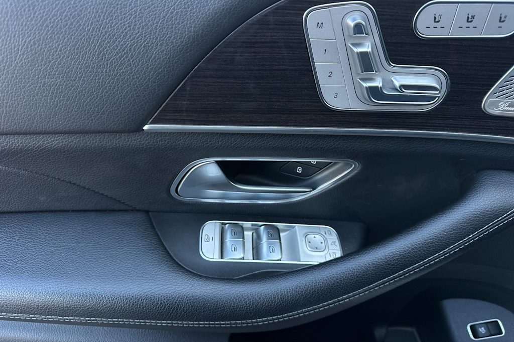 2022 Mercedes-Benz GLS 450 21