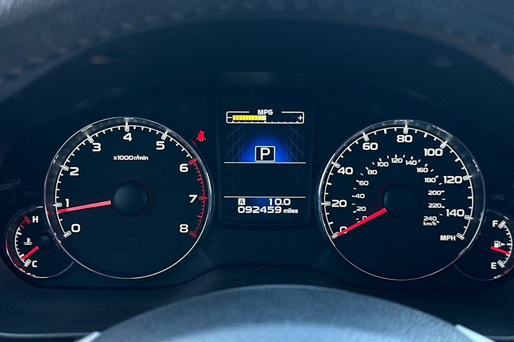 2014 Subaru Outback Limited 16