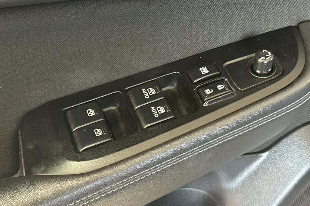 Thumbnail: 2016 Subaru Outback - 23