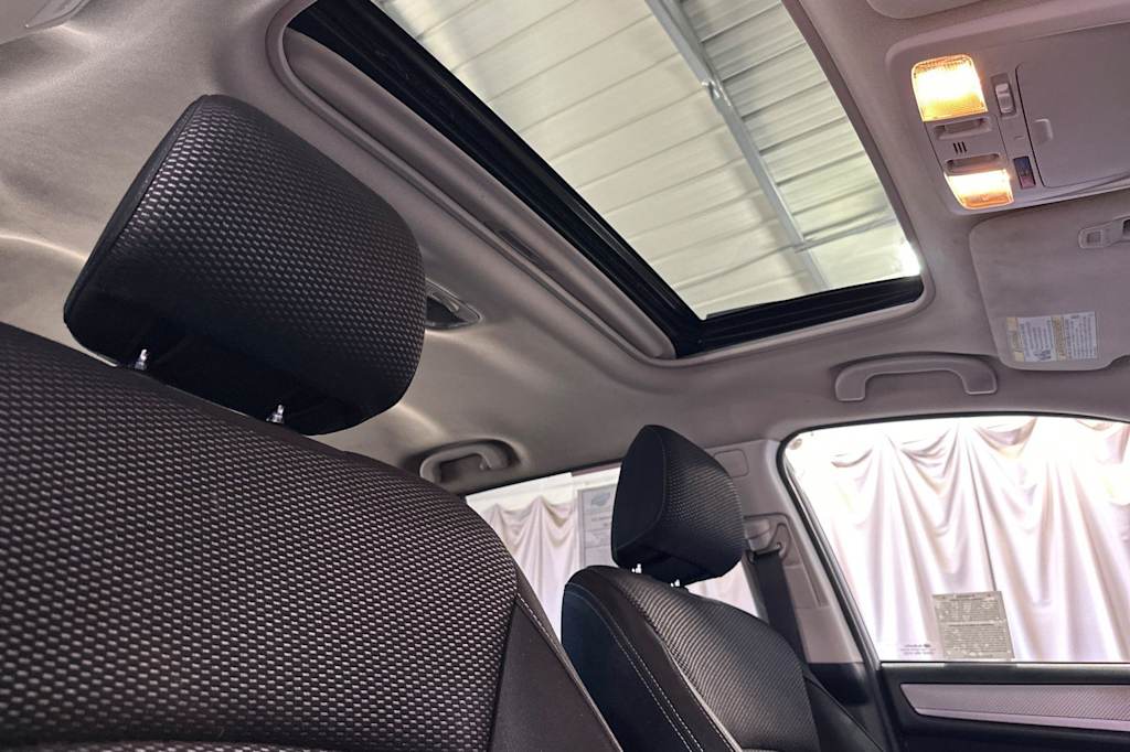 Thumbnail: 2016 Subaru Outback - 24