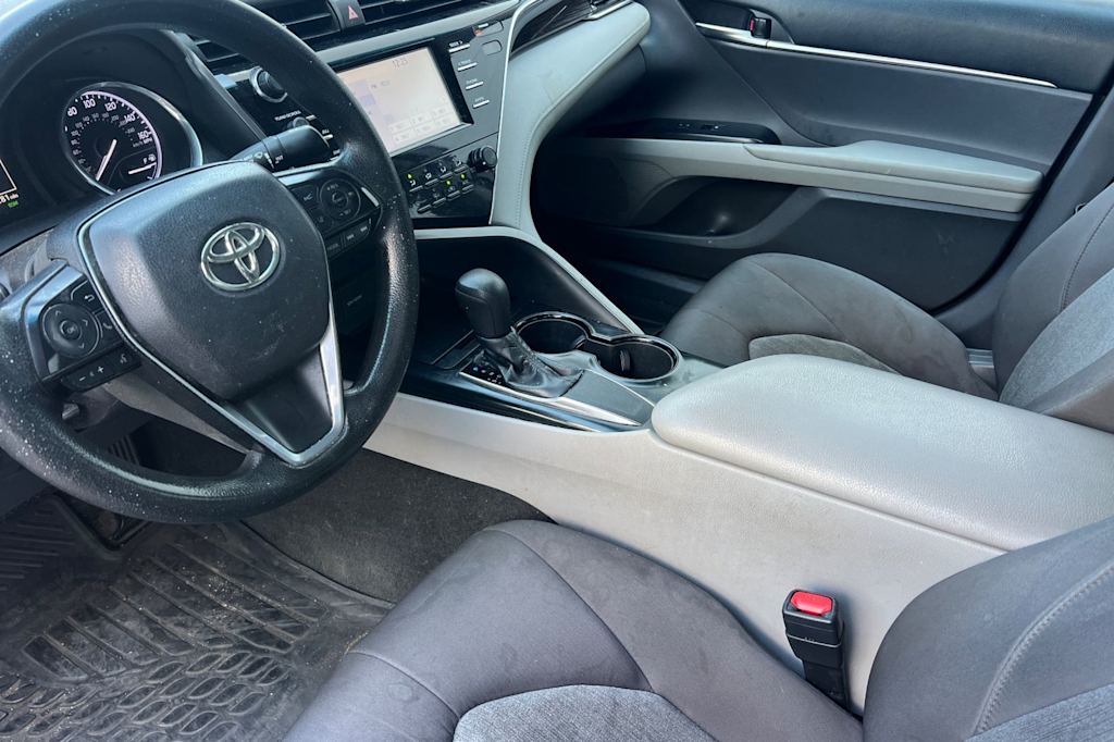 Thumbnail: 2018 Toyota Camry - 9