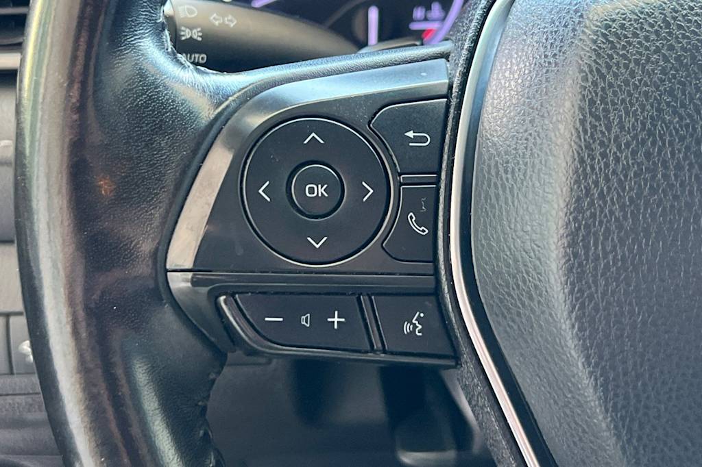 Thumbnail: 2019 Toyota Camry - 28