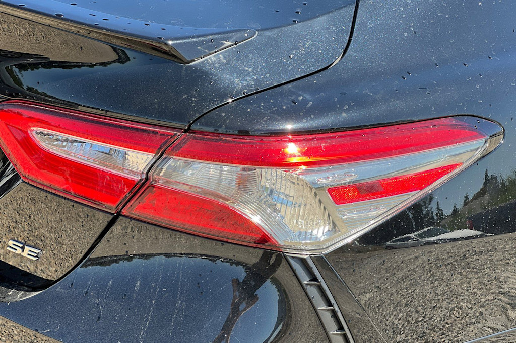 Thumbnail: 2019 Toyota Camry - 32