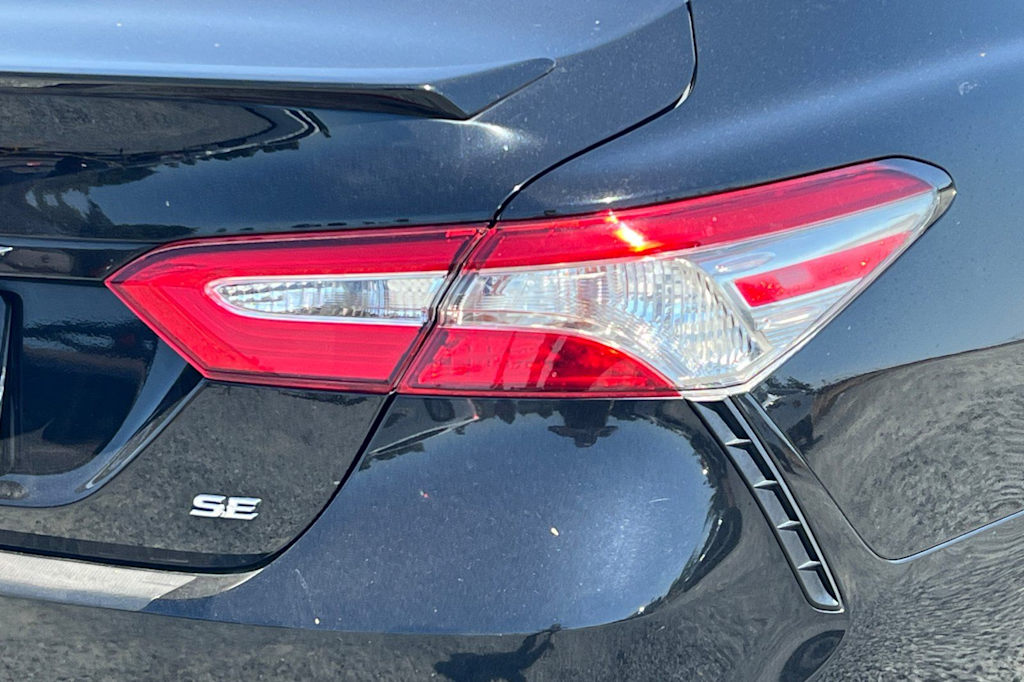 Thumbnail: 2019 Toyota Camry - 21