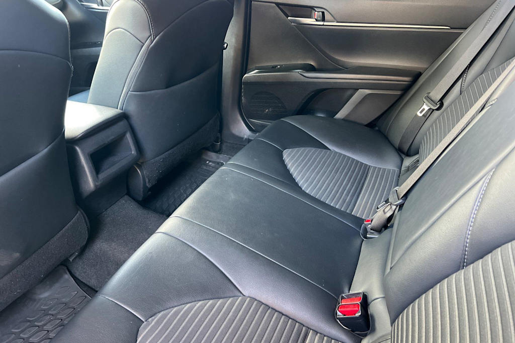 Thumbnail: 2019 Toyota Camry - 11