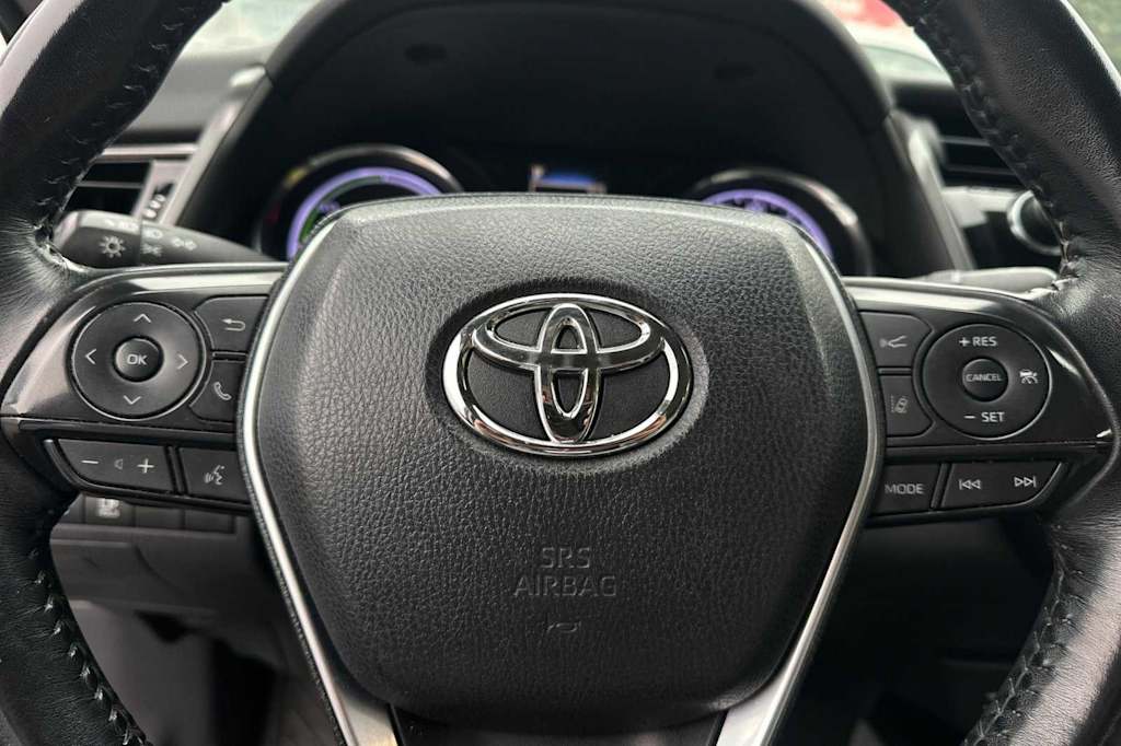 2019 Toyota Camry SE 27