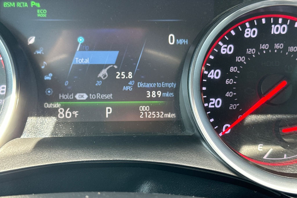 Thumbnail: 2018 Toyota Camry - 29