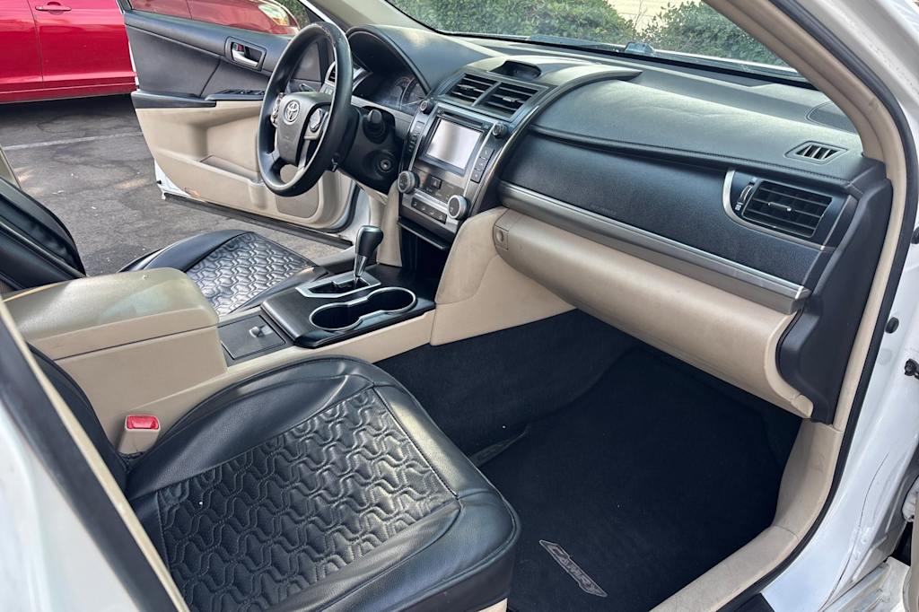 Thumbnail: 2012 Toyota Camry - 12