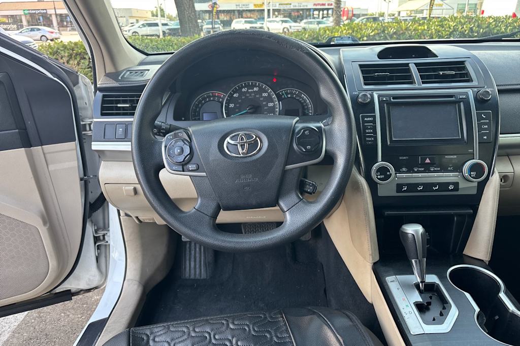 Thumbnail: 2012 Toyota Camry - 11