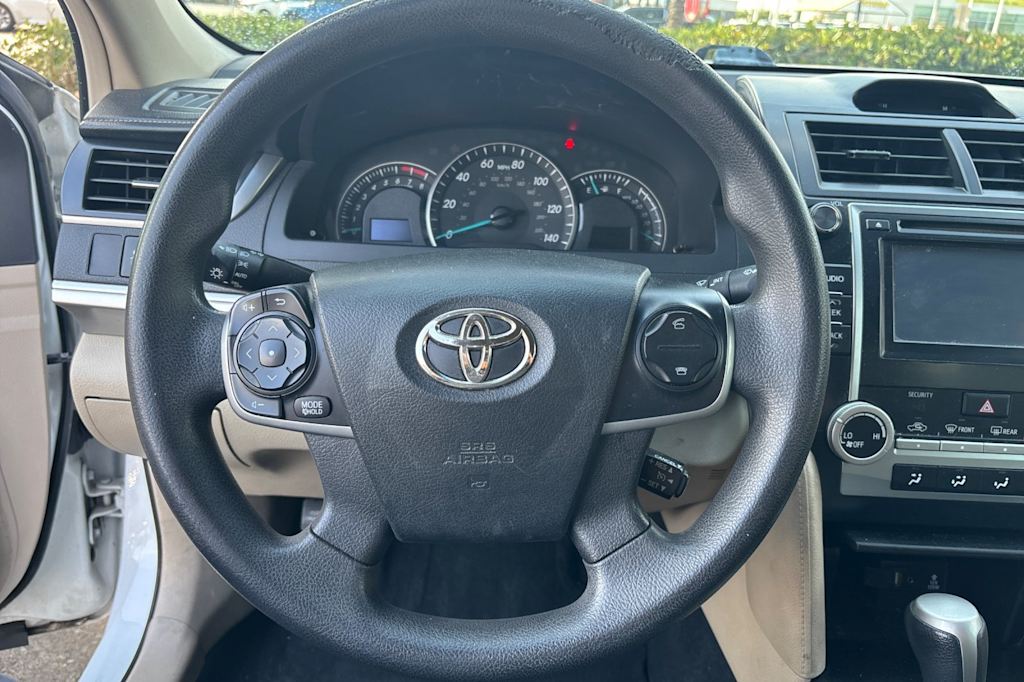Thumbnail: 2012 Toyota Camry - 24