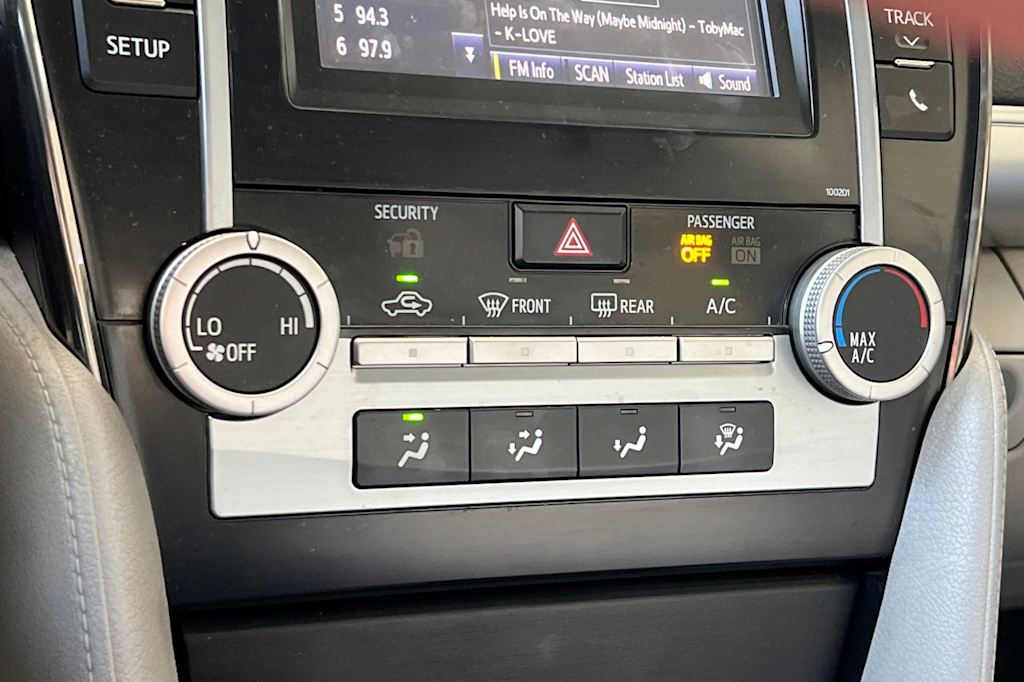 Thumbnail: 2014 Toyota Camry - 25