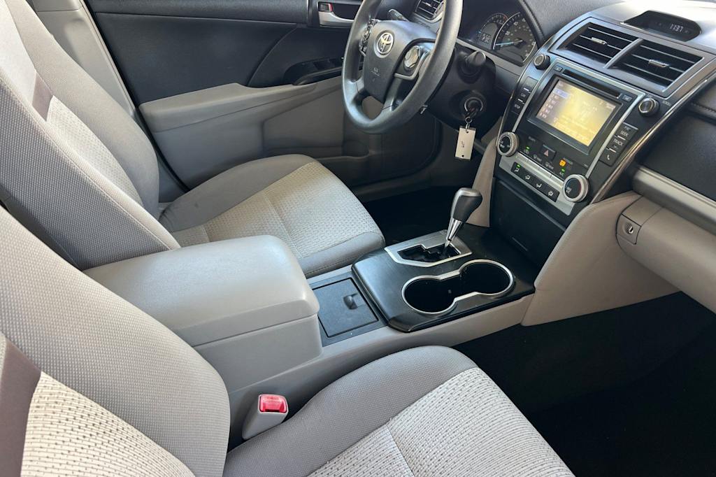 Thumbnail: 2014 Toyota Camry - 10