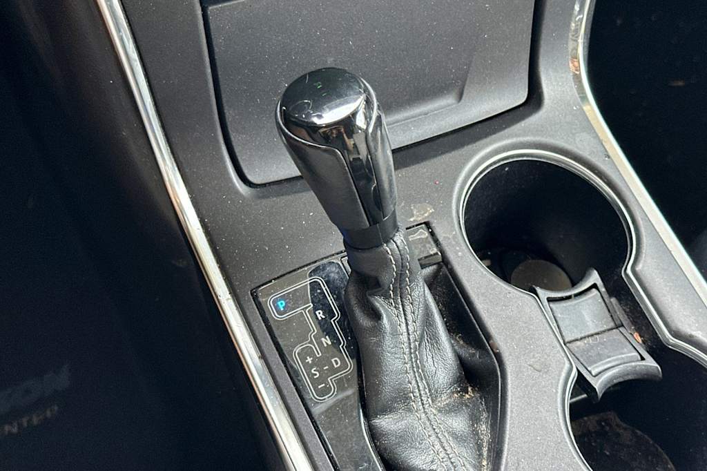 Thumbnail: 2016 Toyota Camry - 14
