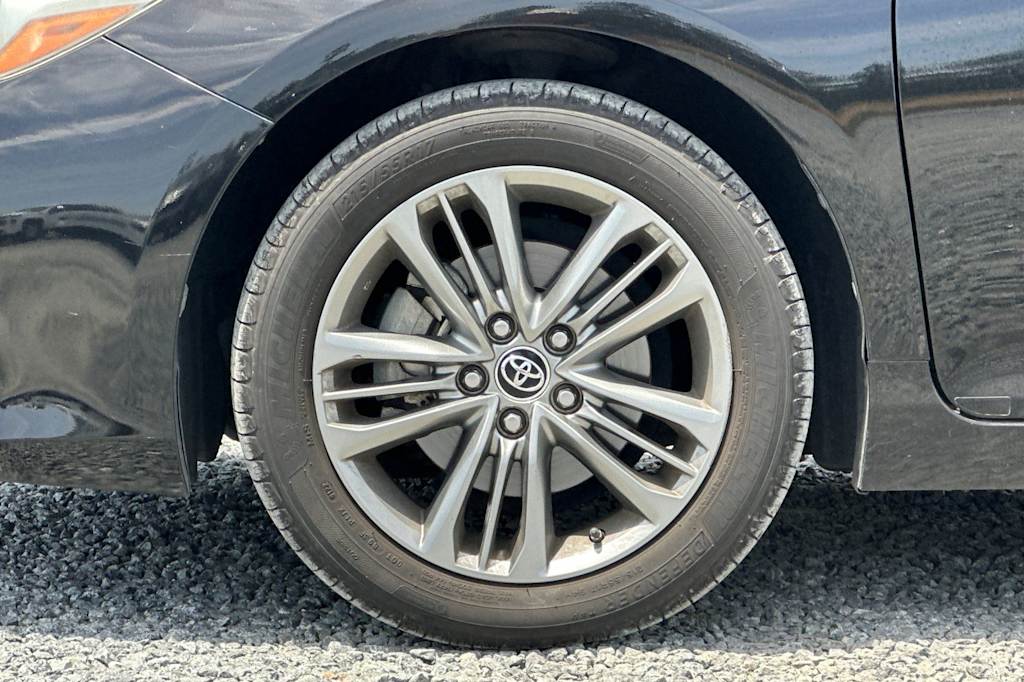 Thumbnail: 2016 Toyota Camry - 8