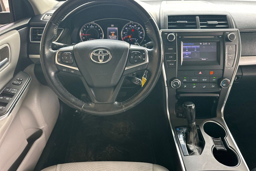 Thumbnail: 2016 Toyota Camry - 12