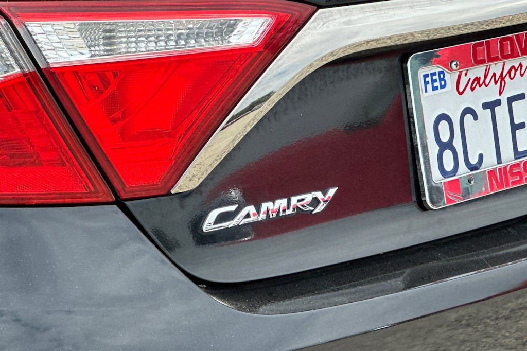 Thumbnail: 2016 Toyota Camry - 32