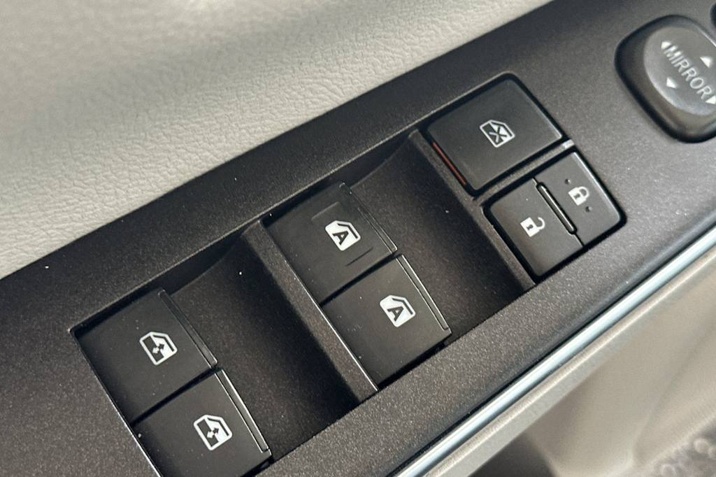 Thumbnail: 2016 Toyota Camry - 22