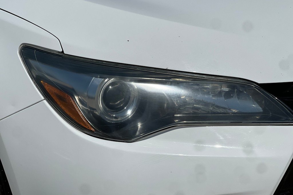 Thumbnail: 2015 Toyota Camry - 32