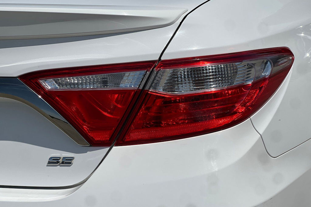 Thumbnail: 2015 Toyota Camry - 33