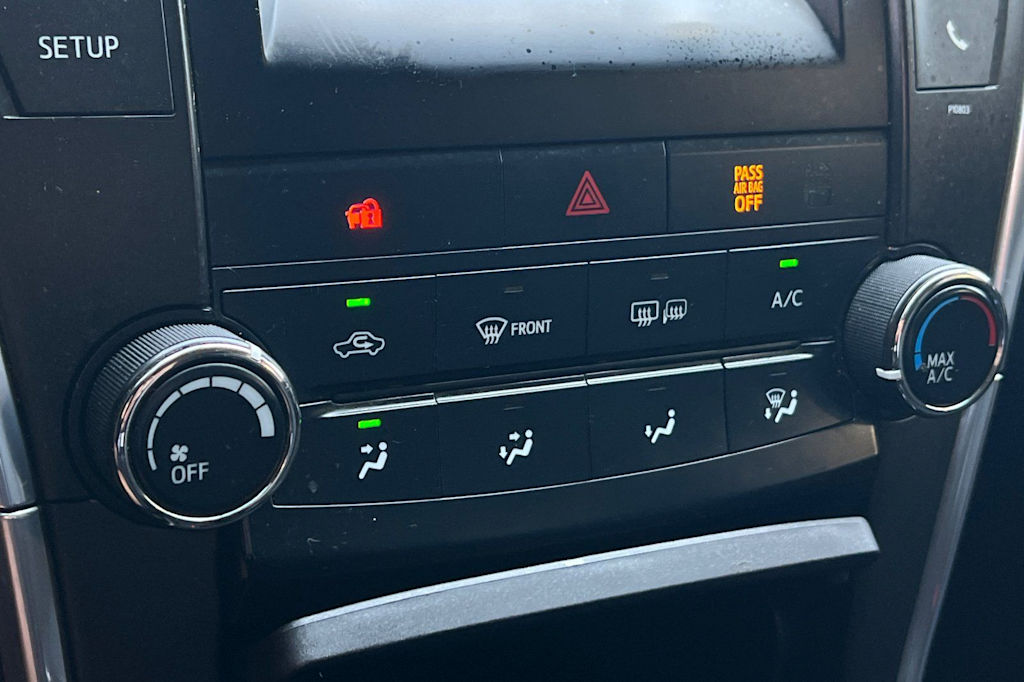 Thumbnail: 2015 Toyota Camry - 26