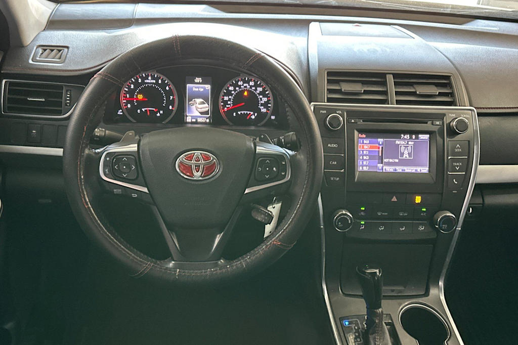 Thumbnail: 2016 Toyota Camry - 12