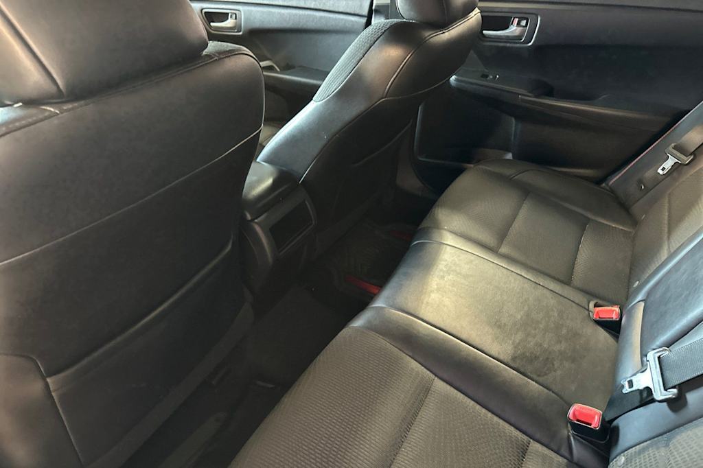 Thumbnail: 2016 Toyota Camry - 11