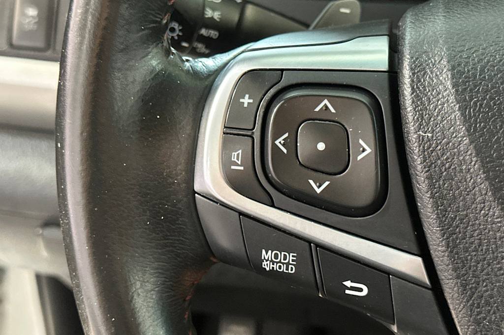Thumbnail: 2016 Toyota Camry - 29