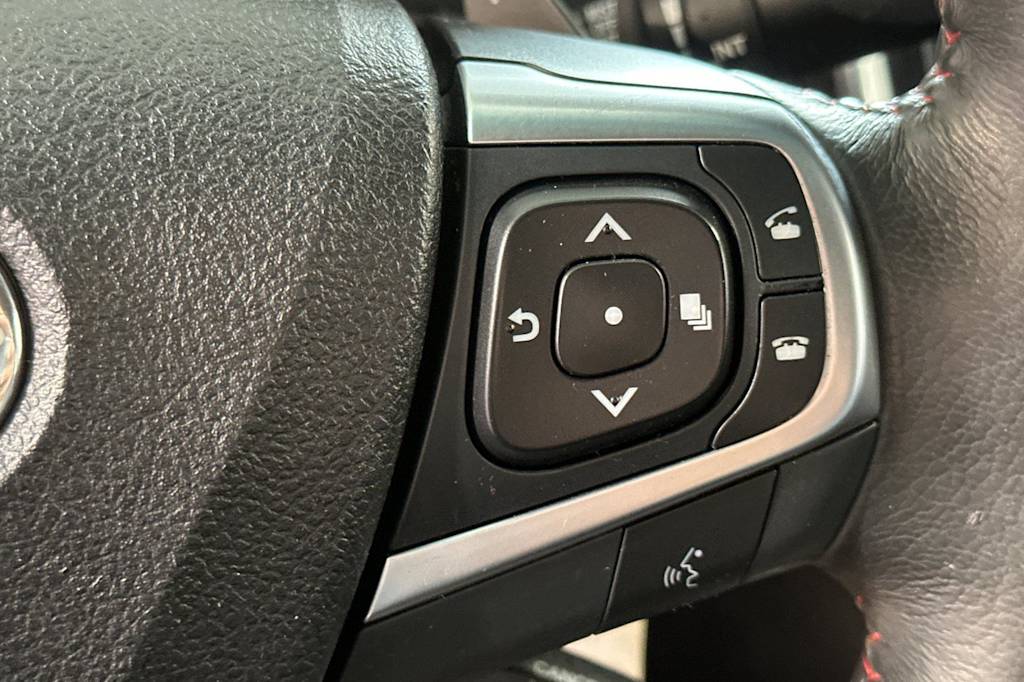 Thumbnail: 2016 Toyota Camry - 28