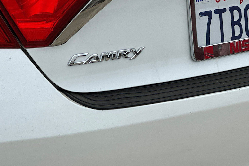 Thumbnail: 2016 Toyota Camry - 33