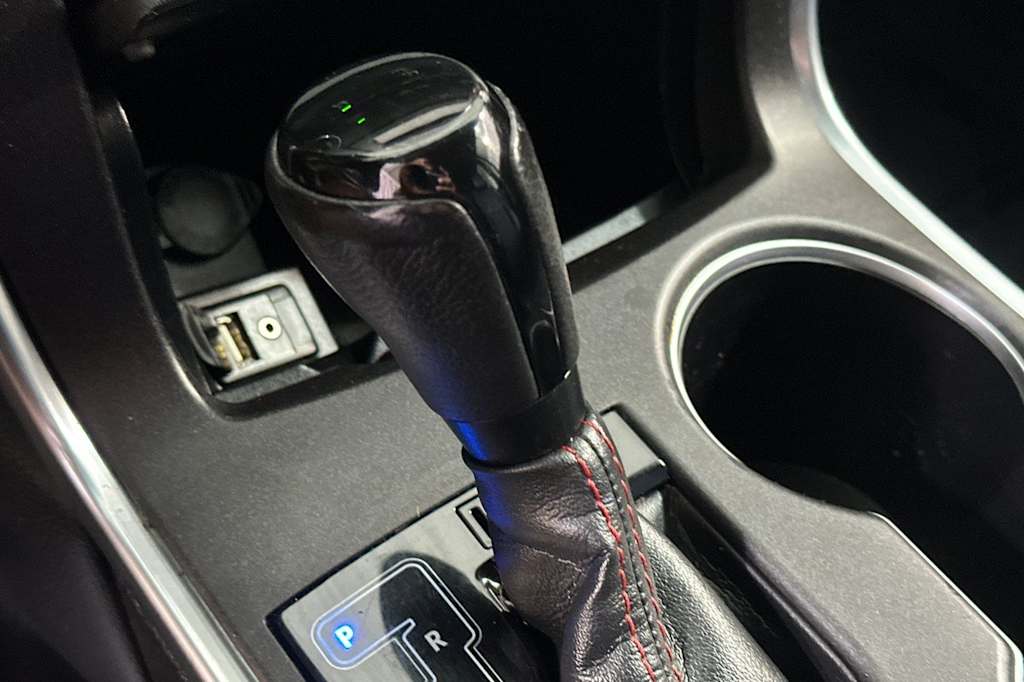 Thumbnail: 2016 Toyota Camry - 15