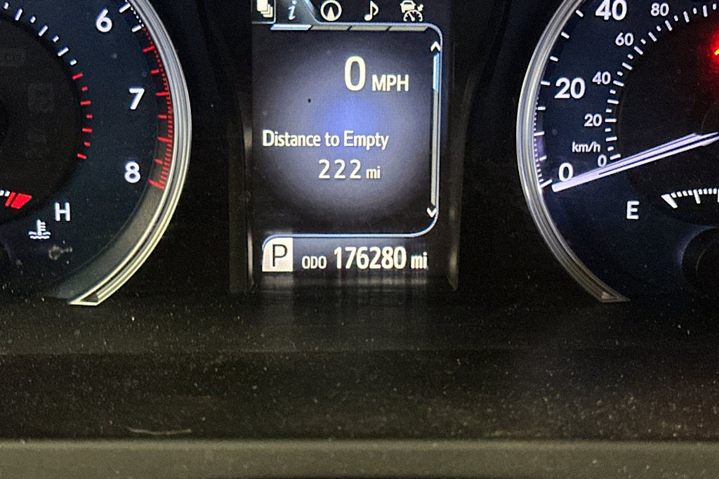 Thumbnail: 2015 Toyota Camry - 27