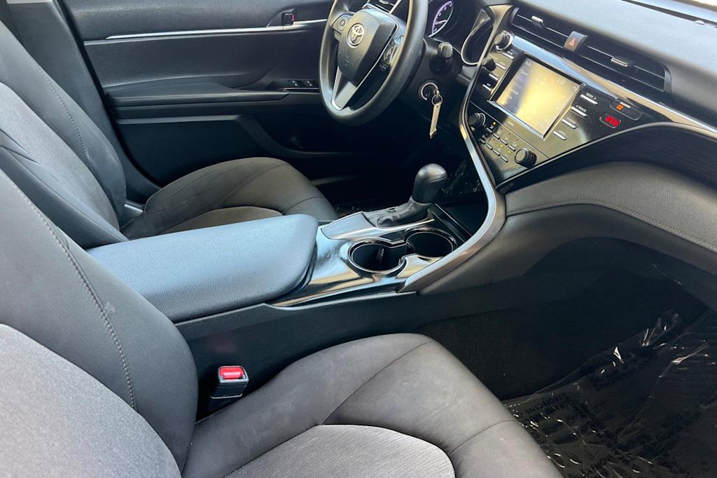Thumbnail: 2020 Toyota Camry - 12