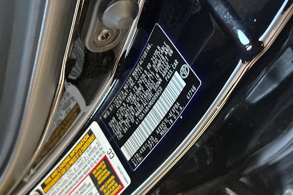 Thumbnail: 2021 Toyota Avalon - 28