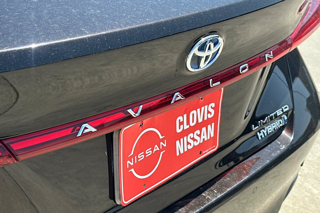 Thumbnail: 2021 Toyota Avalon - 7