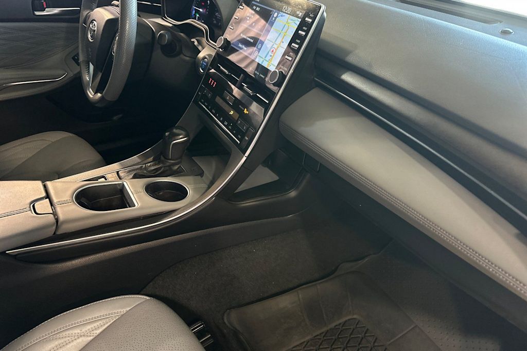 Thumbnail: 2021 Toyota Avalon - 12