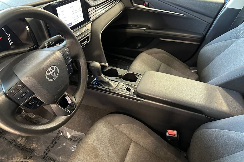 Thumbnail: 2025 Toyota Camry - 9