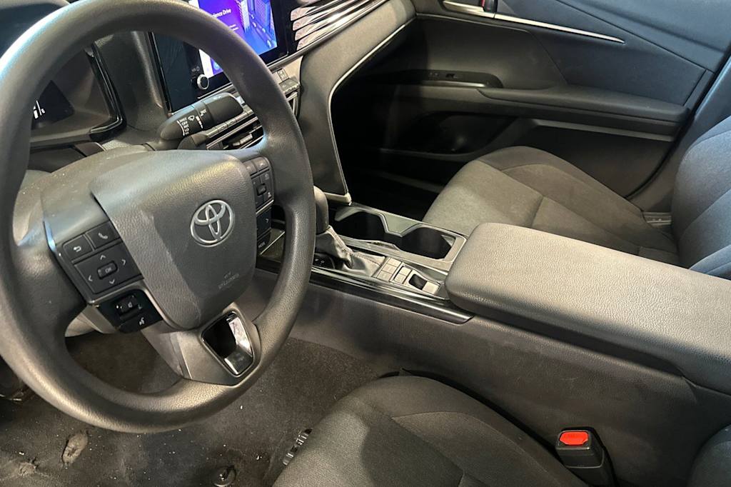 Thumbnail: 2025 Toyota Camry - 9