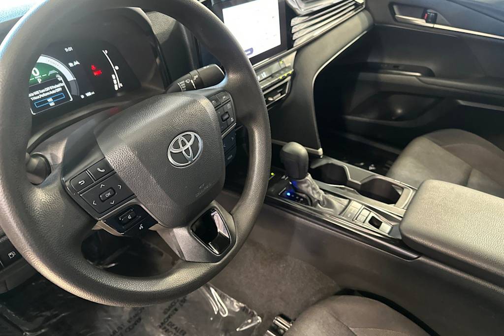Thumbnail: 2025 Toyota Camry - 9