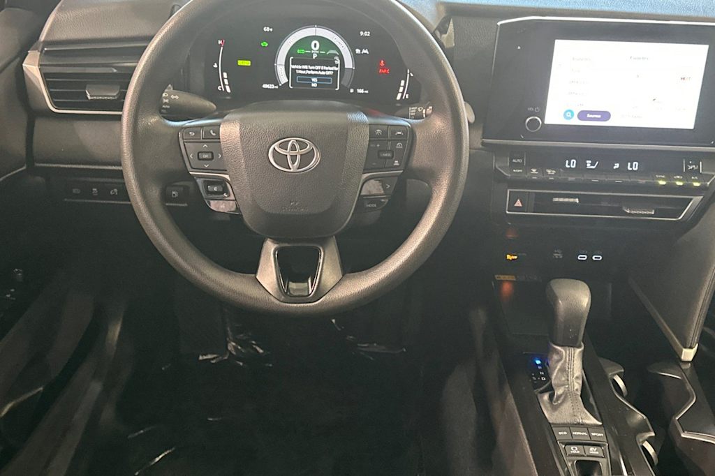 Thumbnail: 2025 Toyota Camry - 12