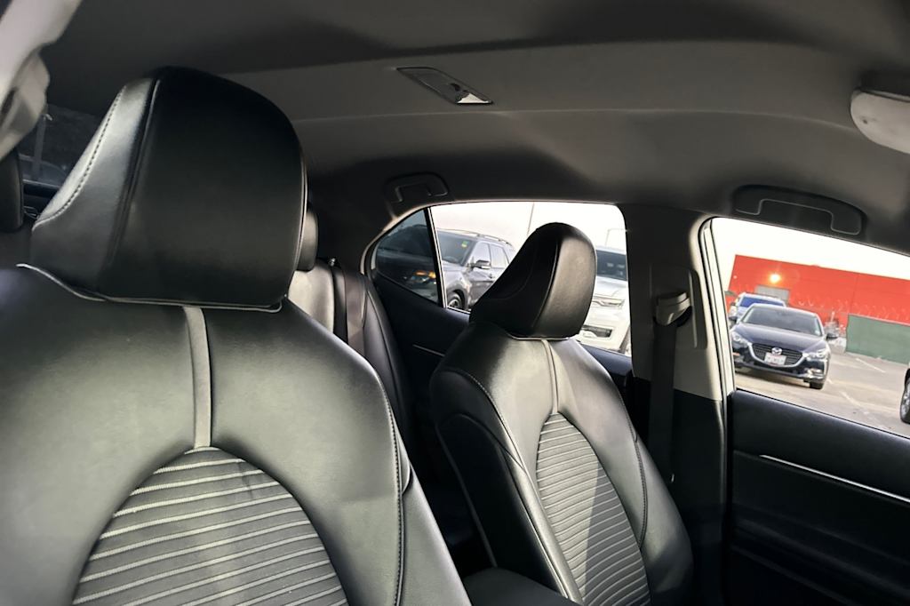 Thumbnail: 2023 Toyota Camry - 10