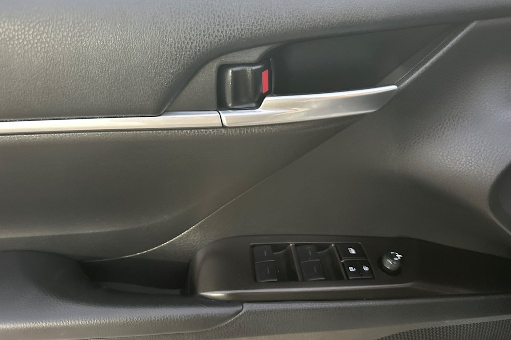 Thumbnail: 2023 Toyota Camry - 23