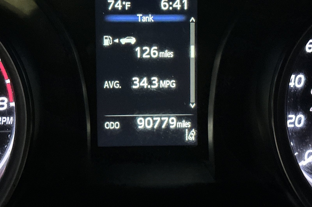 Thumbnail: 2023 Toyota Camry - 28