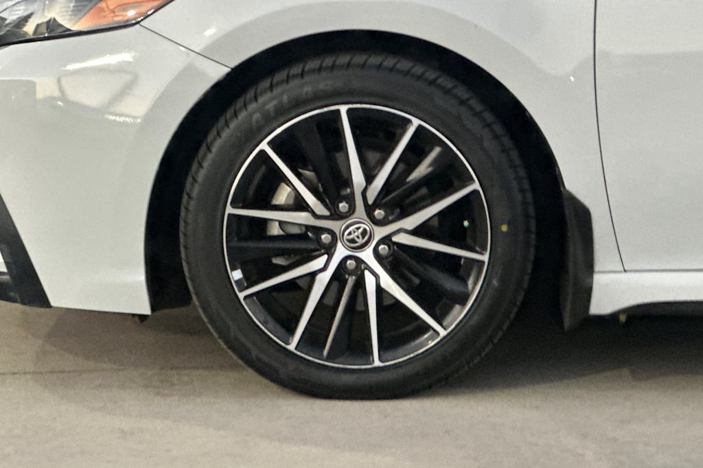 Thumbnail: 2023 Toyota Camry - 8