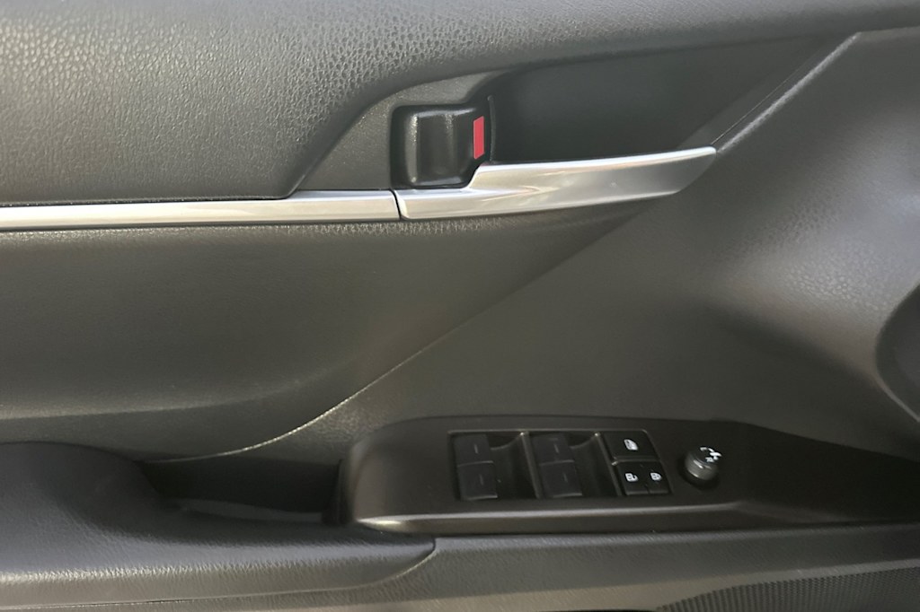 Thumbnail: 2023 Toyota Camry - 24