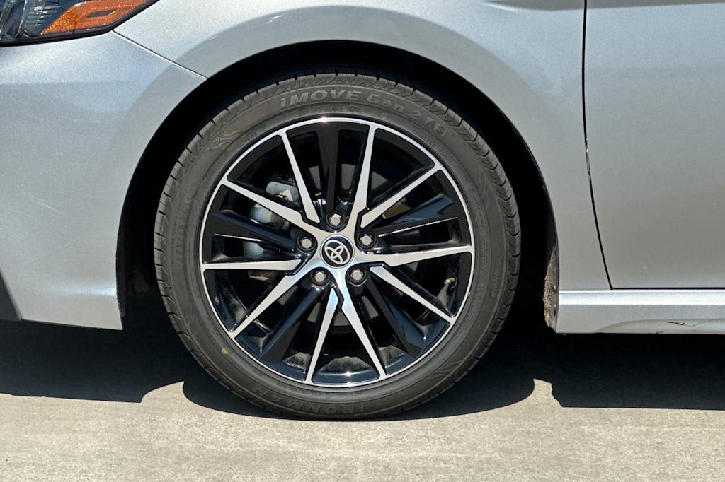 Thumbnail: 2024 Toyota Camry - 8