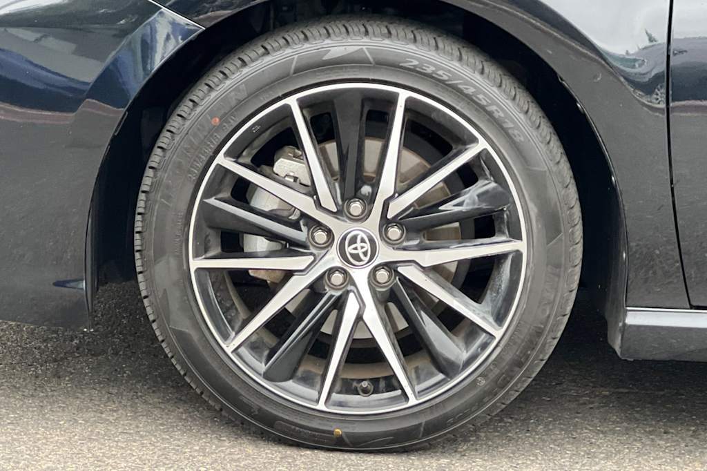 Thumbnail: 2024 Toyota Camry - 8