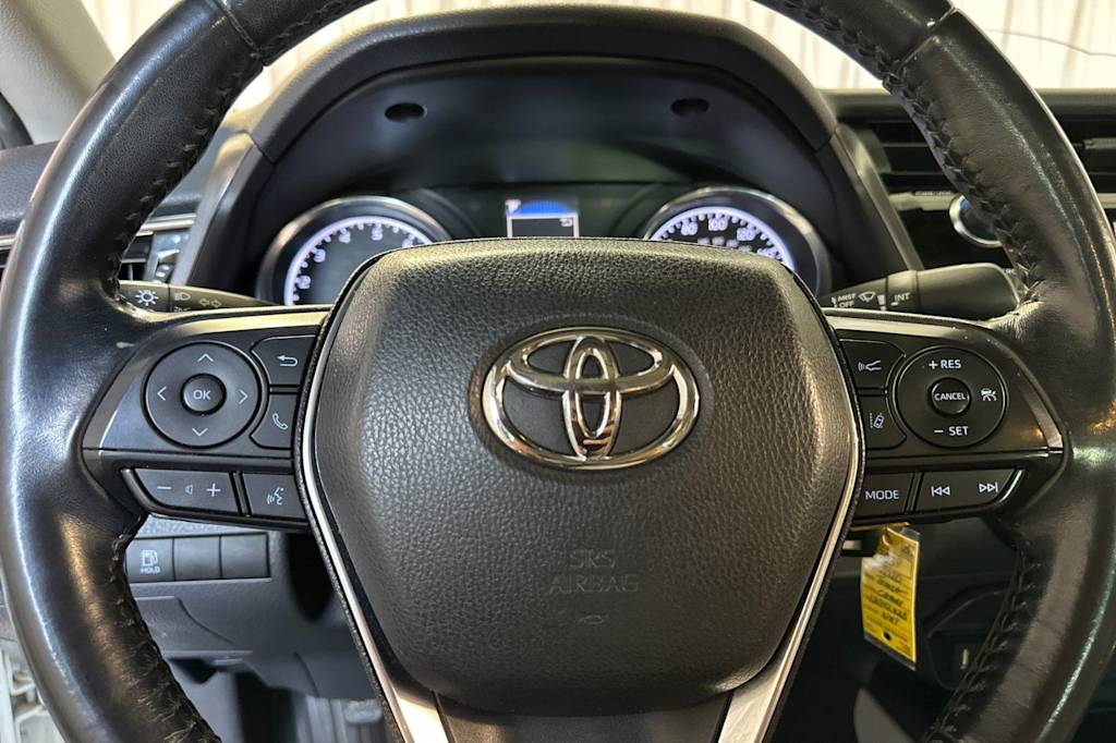 Thumbnail: 2020 Toyota Camry - 26