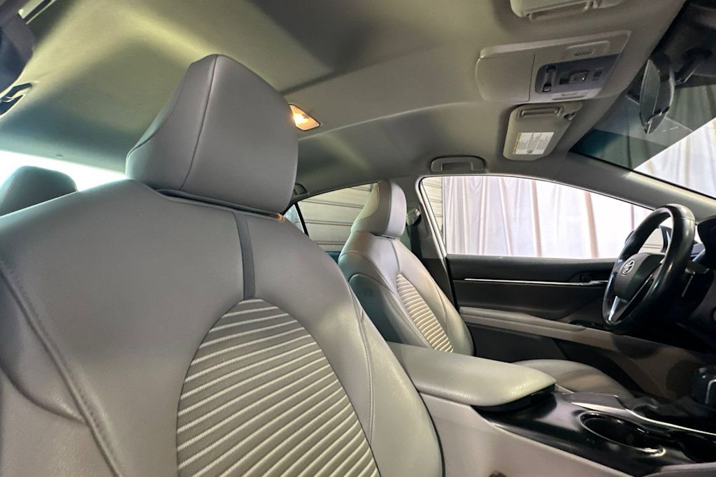 Thumbnail: 2020 Toyota Camry - 10